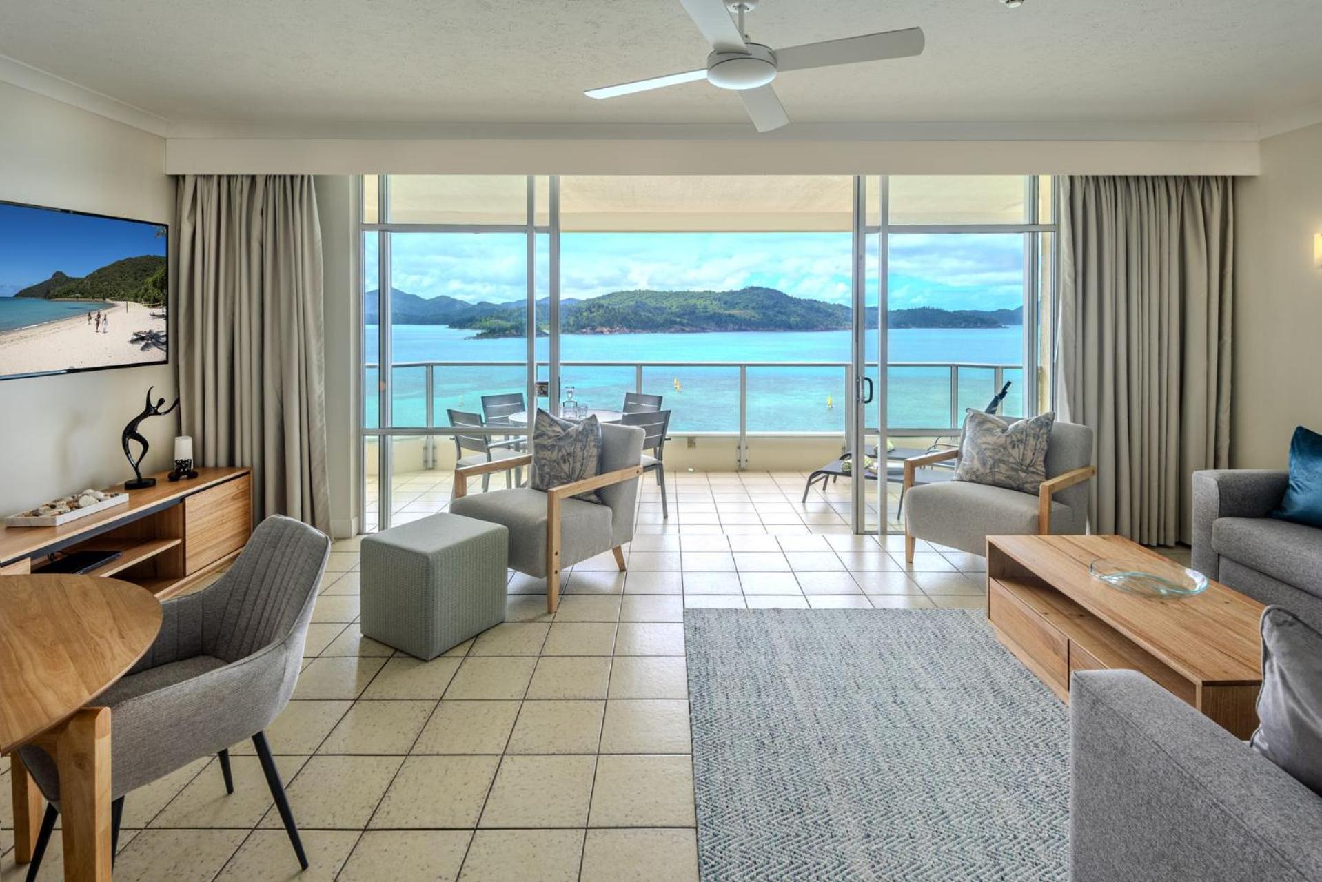 Beachfront Hamilton Island Exterior photo