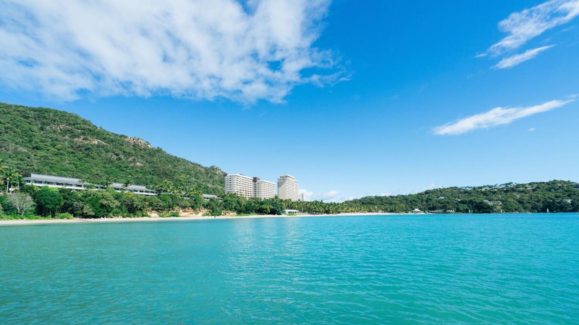 Beachfront Hamilton Island Exterior photo