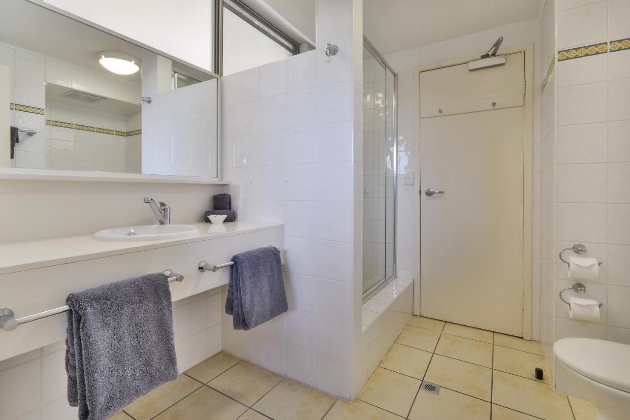 Beachfront Hamilton Island Exterior photo